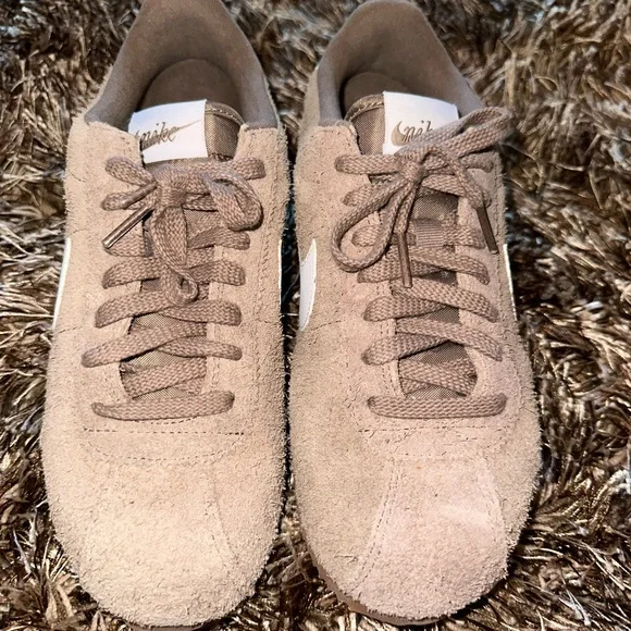 Nike Cortez Vintage Suede women’s shoes size 9 - Picture 2 of 6